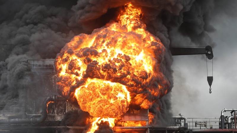 انفجارات في طهران ودبي والناتو يسقط صاروخًا إيرانيًا فوق تركيا — الثالث خلال أسبوع