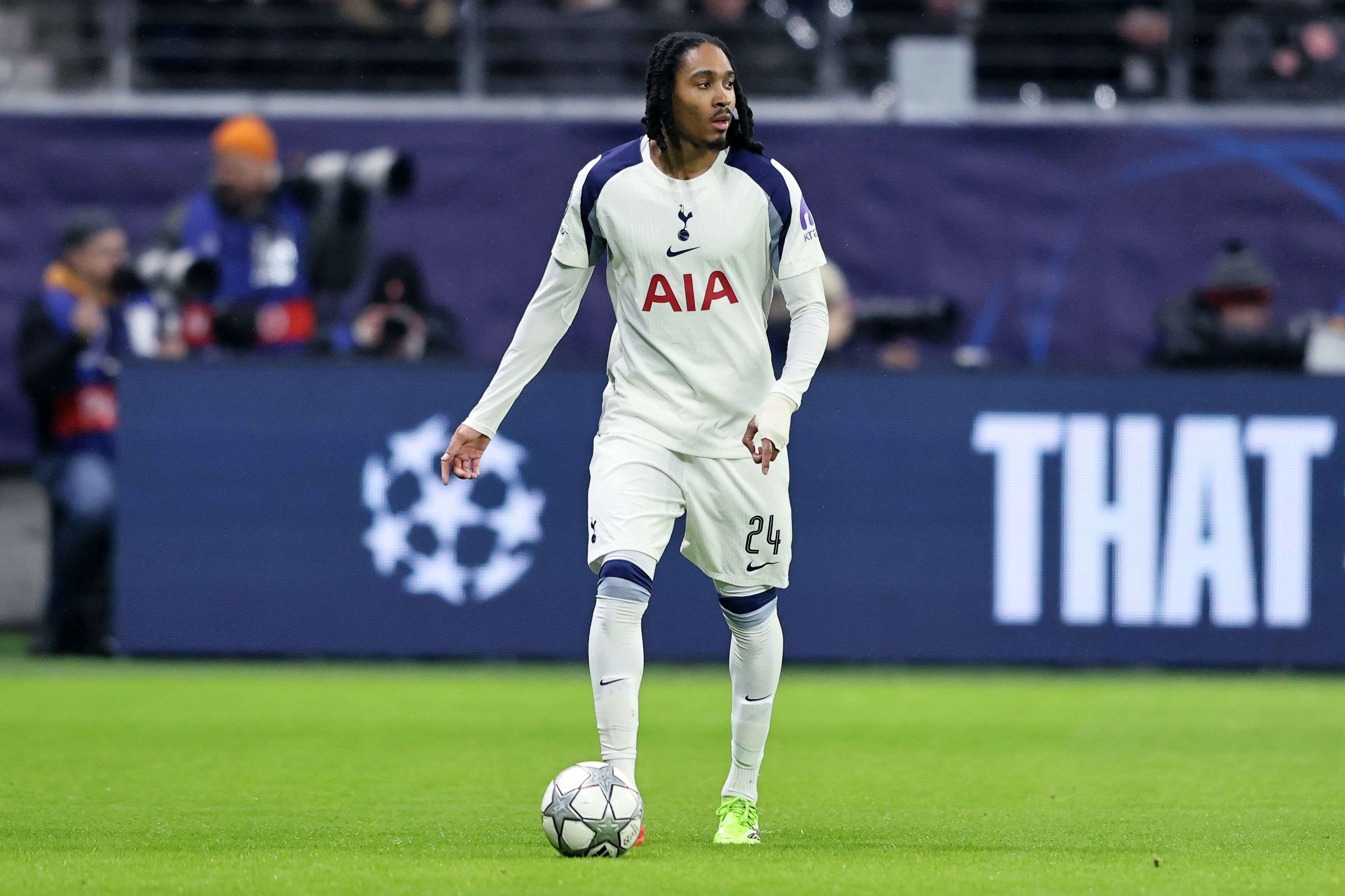 Juventus punta sul terzino di Tottenham Djed Spence in vista della ricostruzione estiva