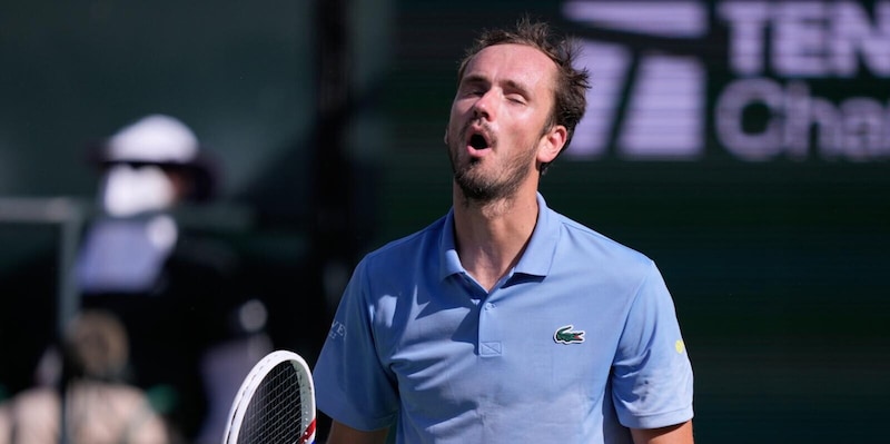 Medvedev's Miami Misadventure: Loses Luggage After Indian Wells Final, Viral Plea to Airline